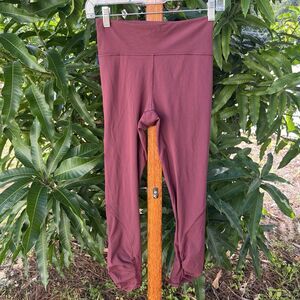 Lululemon Play Off The Pleats Tight Size 4 Womens 25" Redwood Luxtreme